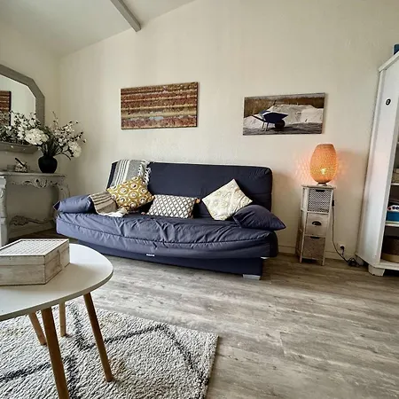 Renove 2 Pieces Proche - - Fr-1-224b-241 Apartment