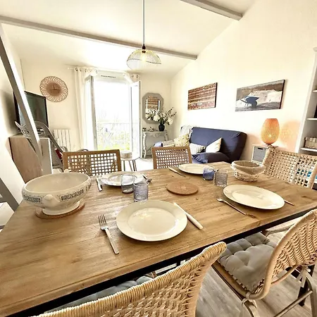 Apartment Renove 2 Pieces Proche - - Fr-1-224b-241 *